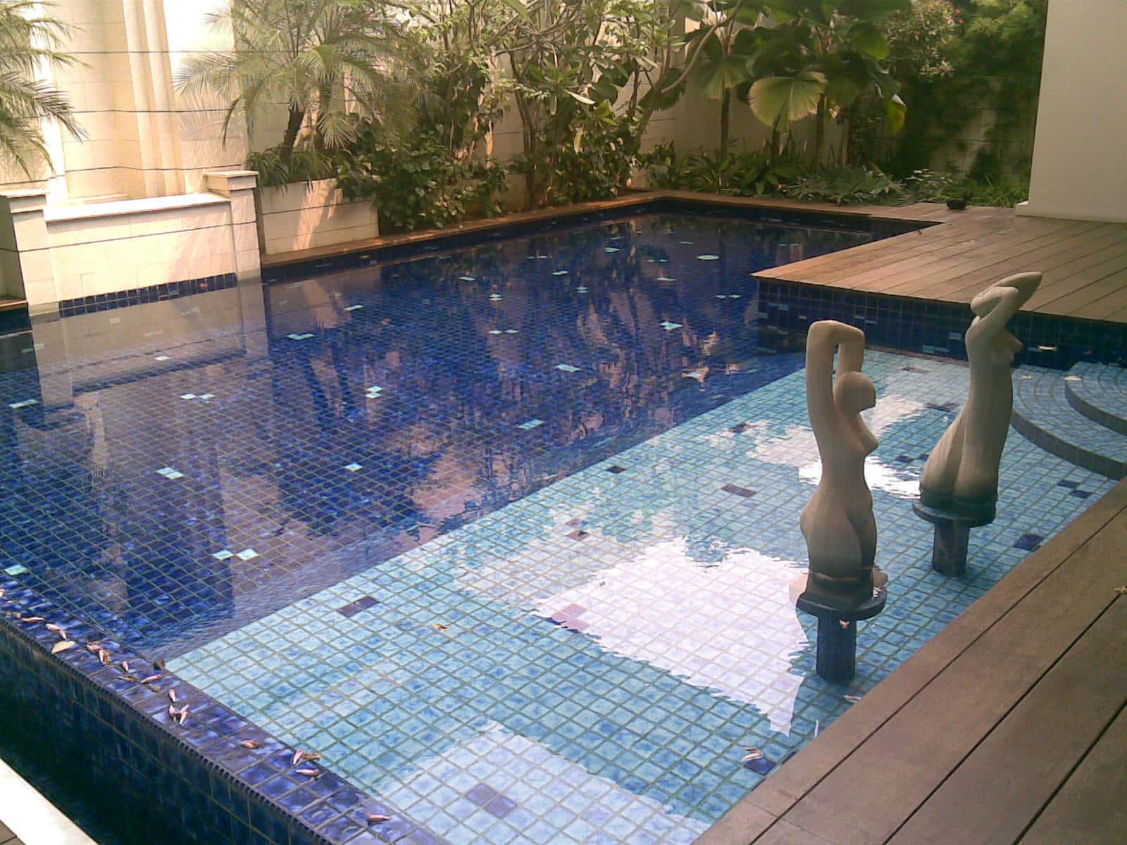 kolam renang hotel